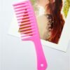 Pinky comb